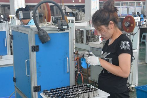 菏澤高新區朗峰新材料 科技創新助推高質量發展