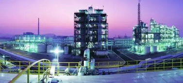 為什么汽車頭燈不用玻璃 未來這種材料還將替代車窗